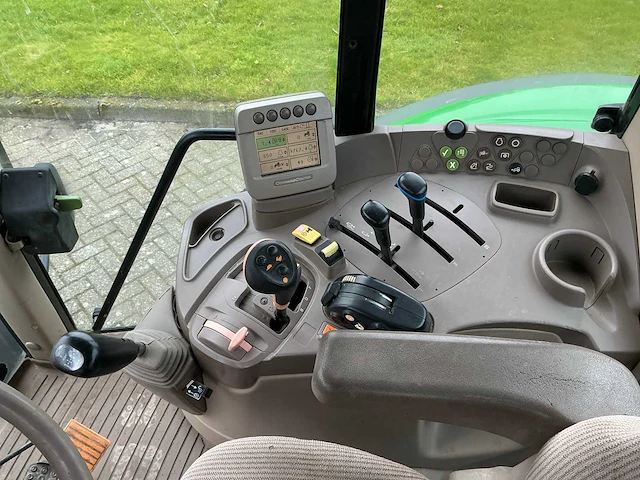 2007 john deere 6230 vierwielaangedreven landbouwtractor - afbeelding 20 van  37