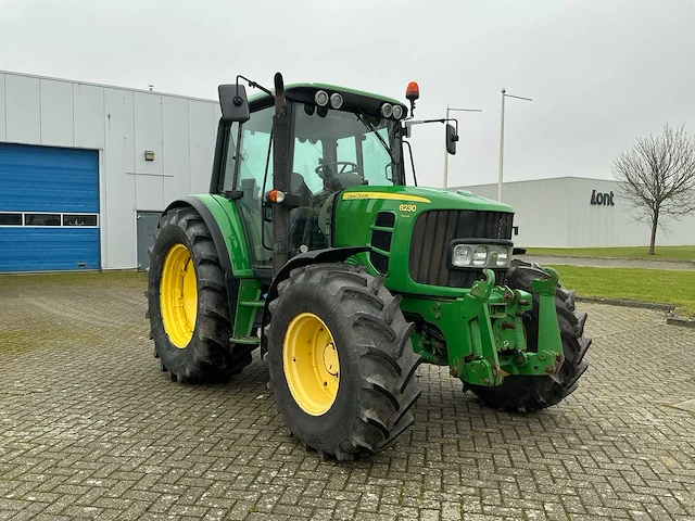 2007 john deere 6230 vierwielaangedreven landbouwtractor - afbeelding 32 van  37