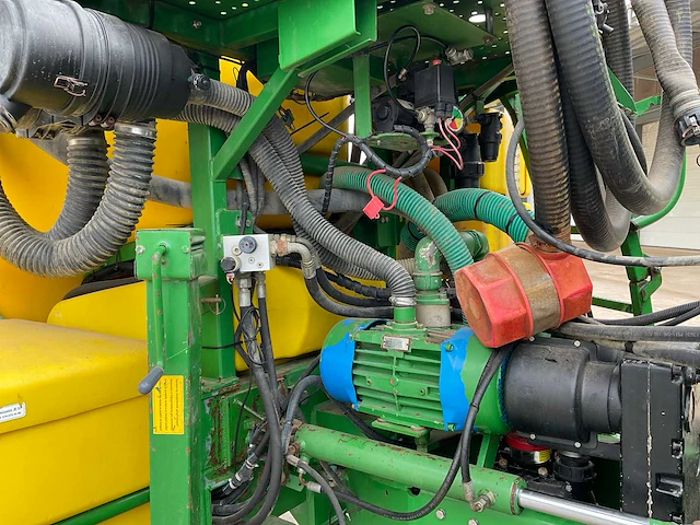 2007 john deere 840 getrokken veldspuit - afbeelding 3 van  36