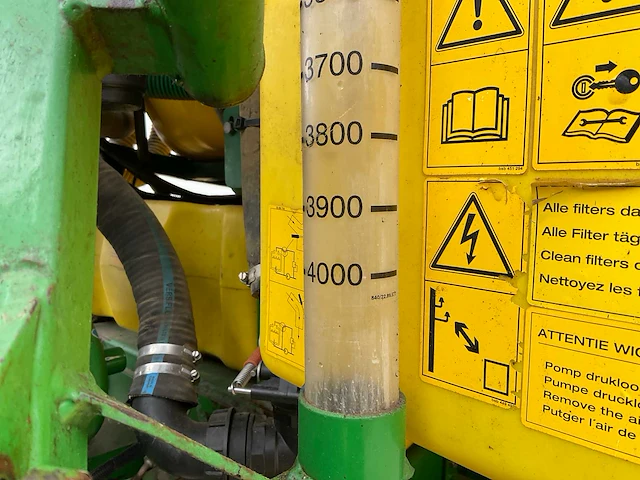 2007 john deere 840 getrokken veldspuit - afbeelding 25 van  36