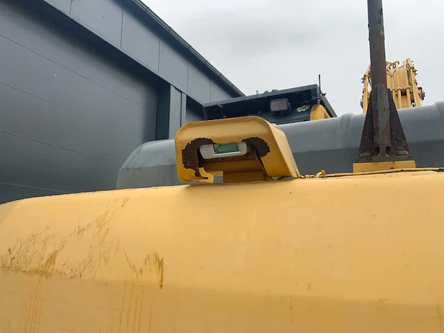 2007 komatsu 210 rupsgraafmachine - afbeelding 8 van  59