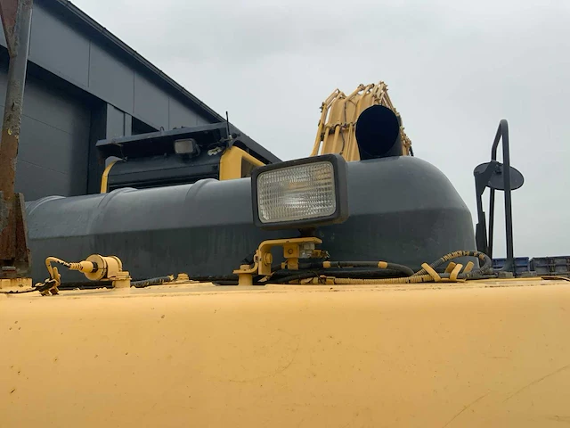 2007 komatsu 210 rupsgraafmachine - afbeelding 9 van  59