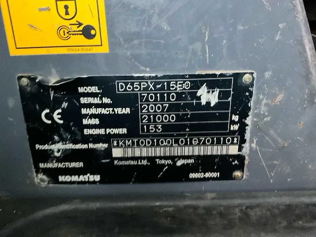 2007 komatsu d65px-15eo bulldozer - afbeelding 24 van  31
