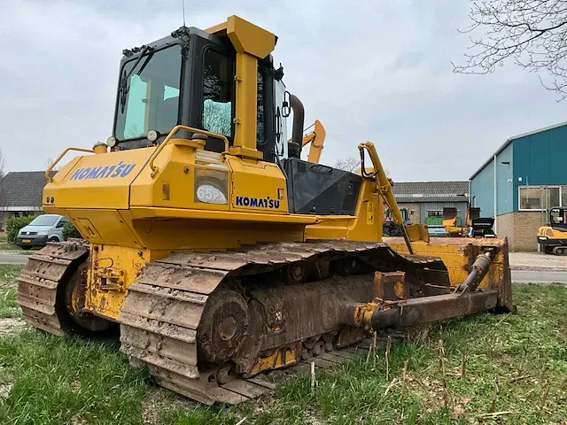 2007 komatsu d65px-15eo bulldozer - afbeelding 23 van  31