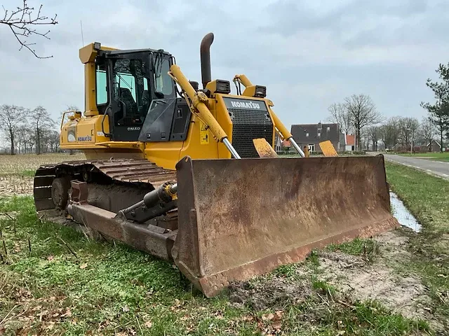 2007 komatsu d65px-15eo bulldozer - afbeelding 26 van  31