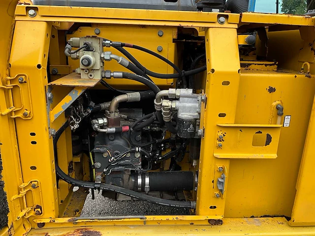 2007 komatsu pc130-7 rupsgraafmachine - afbeelding 22 van  40