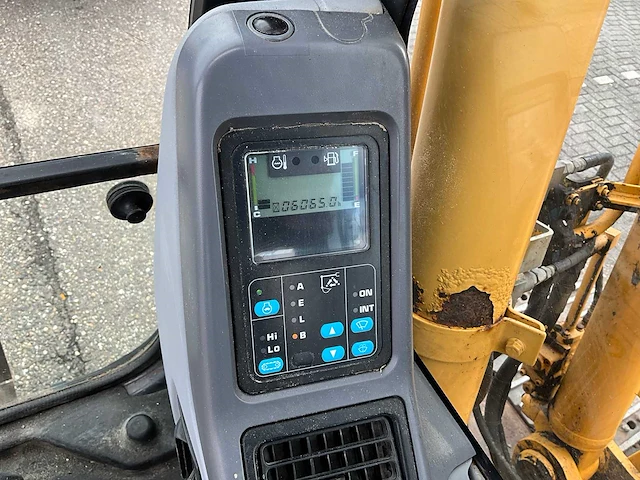 2007 komatsu pc130-7 rupsgraafmachine - afbeelding 28 van  40