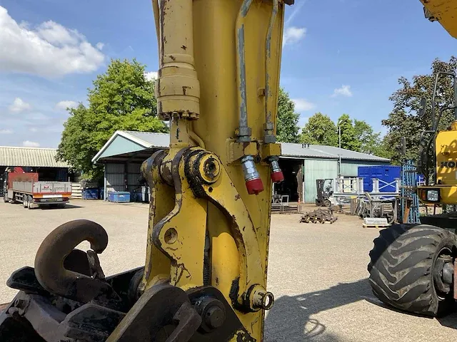 2007 komatsu pw140-7 banden graafmachine - afbeelding 35 van  35