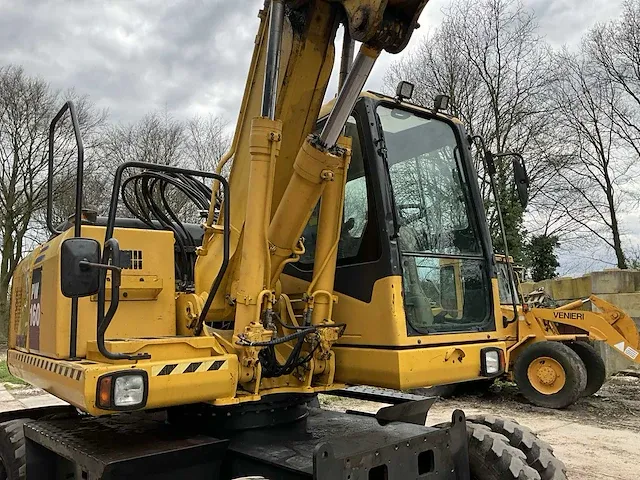 2007 komatsu pw160-7eo banden graafmachine - afbeelding 3 van  32