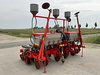 2007 kuhn planter 2 maiszaaimachine - afbeelding 20 van  26