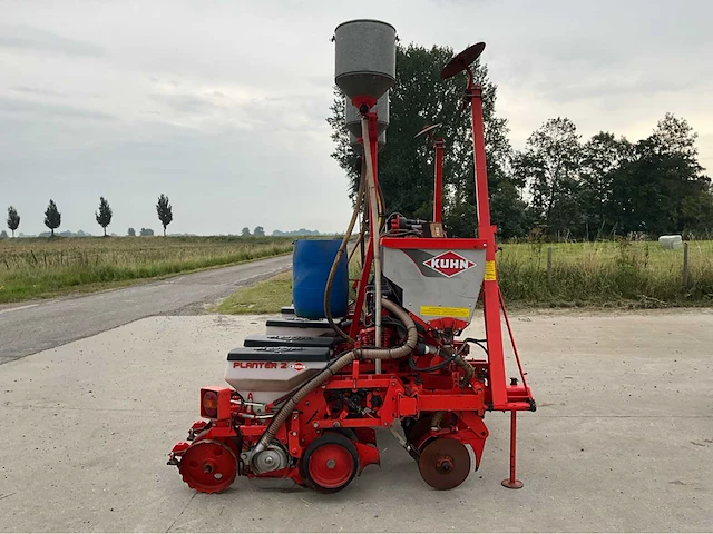 2007 kuhn planter 2 maiszaaimachine - afbeelding 22 van  26