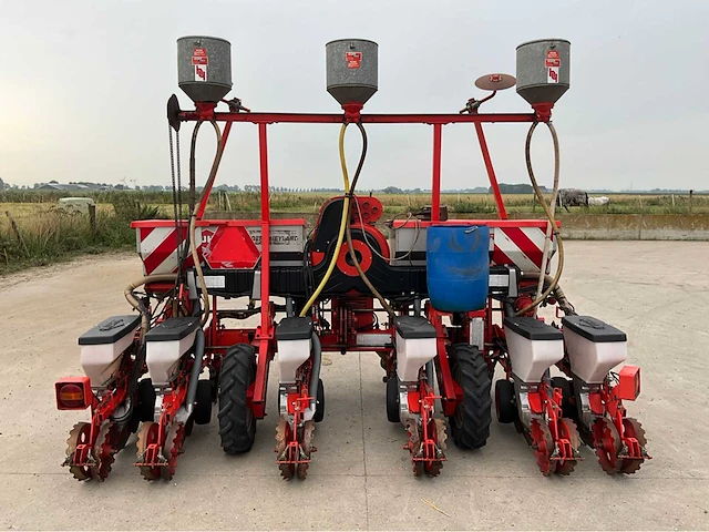 2007 kuhn planter 2 maiszaaimachine - afbeelding 24 van  26