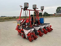 2007 kuhn planter 2 maiszaaimachine - afbeelding 25 van  26