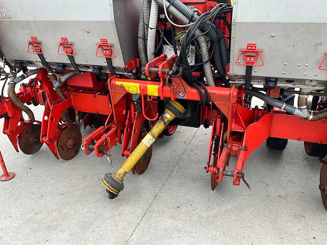 2007 kuhn planter 2 maiszaaimachine - afbeelding 26 van  26
