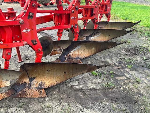 2007 kuhn vari - master 122 4-schaars ploeg - afbeelding 2 van  16