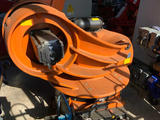 2007 kuka kr 500 l 340-2 industriële robot - afbeelding 7 van  16