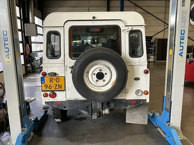 2007 land rover defender project, r-096-zn - afbeelding 11 van  14