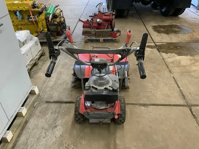 2007 lanisto gs80v-k zelfrijdende veegmachine - afbeelding 4 van  8