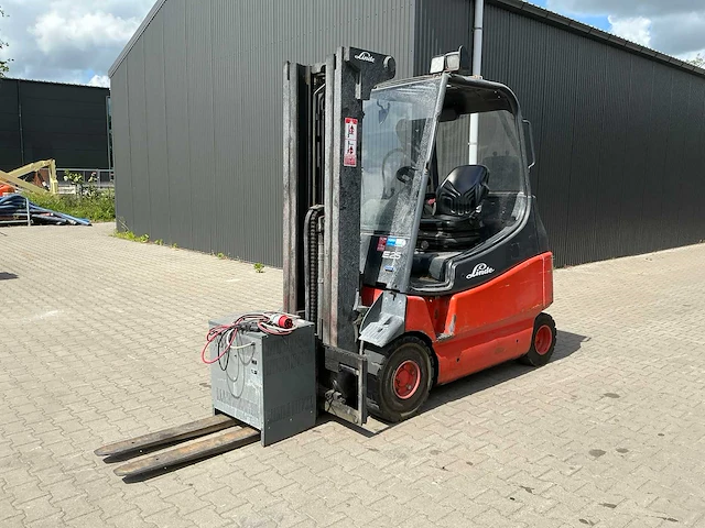 2007 linde e25 vorkheftruck - afbeelding 1 van  31