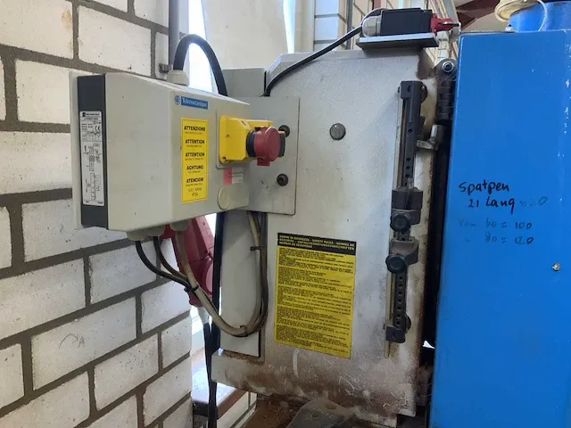 2007 masterwood om 340 kettingfreesmachine - afbeelding 9 van  10