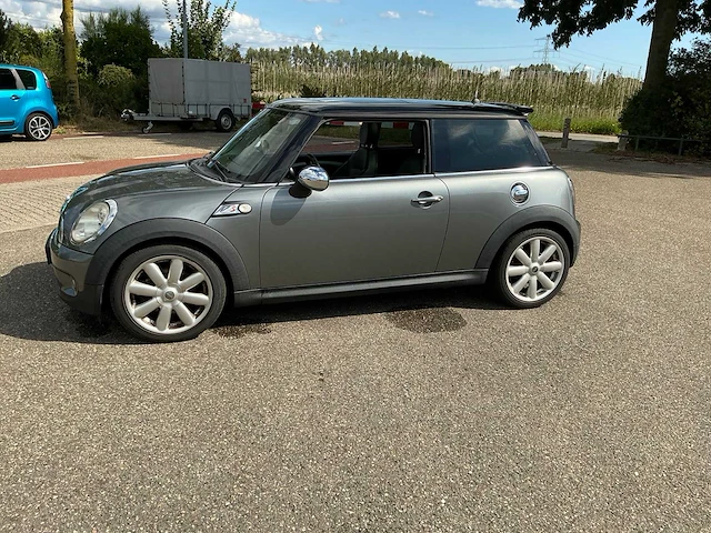 2007 mini cooper 1.6 s personenauto - afbeelding 18 van  24