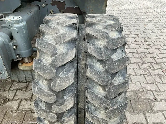 2007 neuson 9503 wd banden graafmachine - afbeelding 17 van  43
