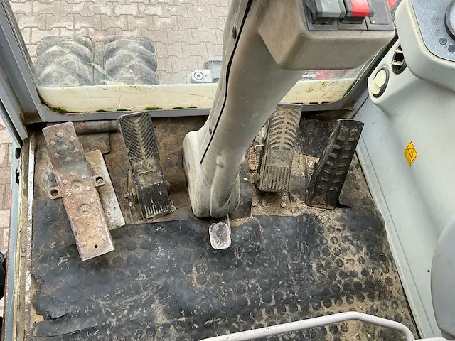 2007 neuson 9503 wd banden graafmachine - afbeelding 33 van  43