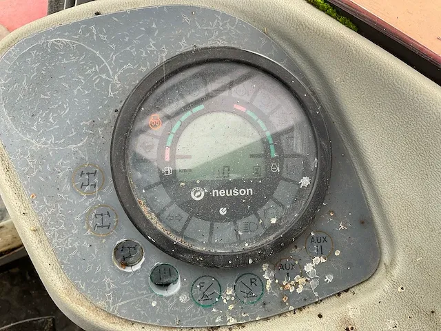 2007 neuson 9503 wd banden graafmachine - afbeelding 36 van  43