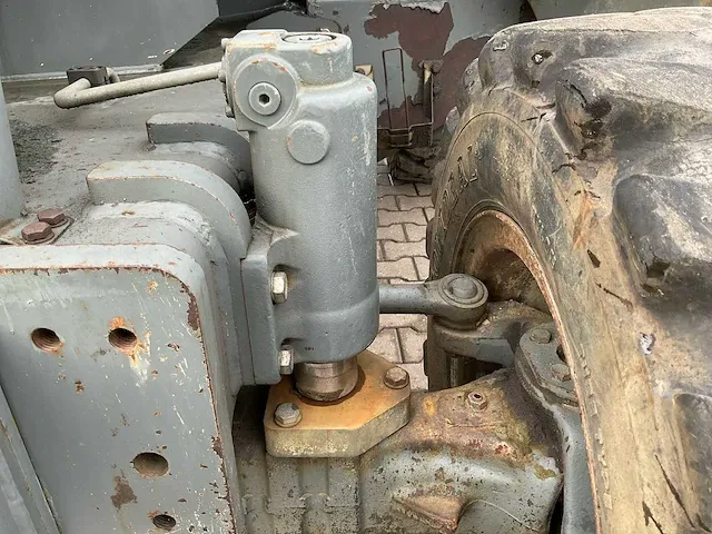 2007 neuson 9503 wd banden graafmachine - afbeelding 16 van  43