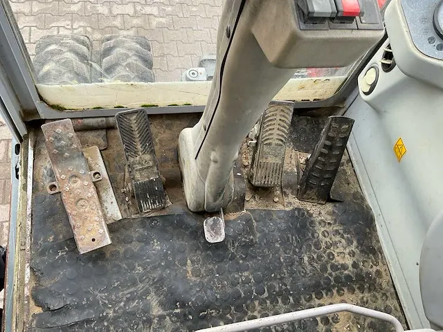 2007 neuson 9503 wd banden graafmachine - afbeelding 33 van  43