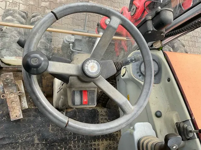 2007 neuson 9503 wd banden graafmachine - afbeelding 35 van  43