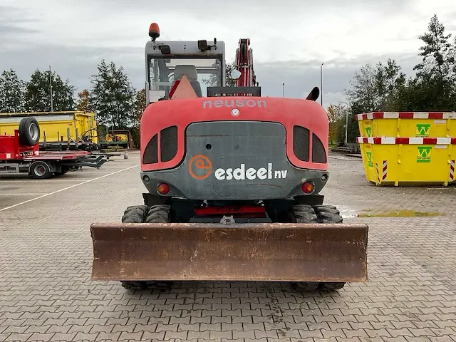 2007 neuson 9503 wd banden graafmachine - afbeelding 34 van  43