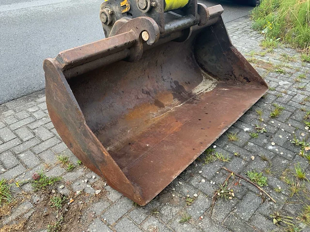 2007 new holland e 215b rupsgraafmachine - afbeelding 18 van  45
