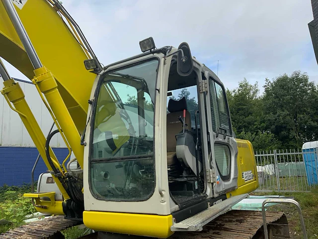 2007 new holland e 215b rupsgraafmachine - afbeelding 29 van  45