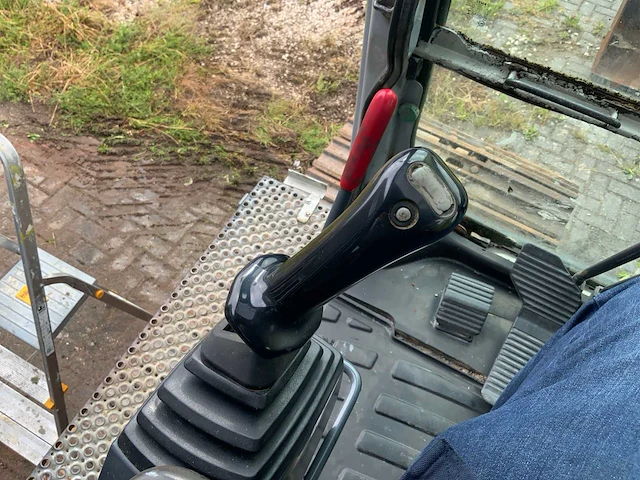 2007 new holland e 215b rupsgraafmachine - afbeelding 39 van  45