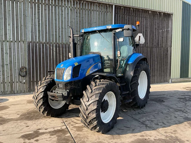 2007 new holland t6010 plus vierwielaangedreven landbouwtractor - afbeelding 12 van  32