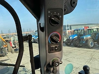 2007 new holland t6010 plus vierwielaangedreven landbouwtractor - afbeelding 25 van  32