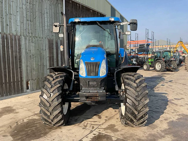 2007 new holland t6010 plus vierwielaangedreven landbouwtractor - afbeelding 23 van  32