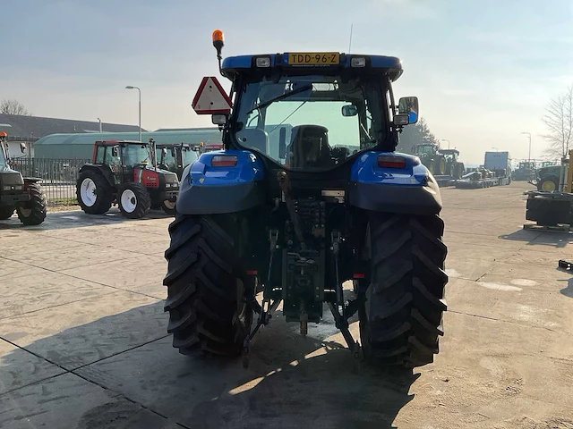 2007 new holland t6010 plus vierwielaangedreven landbouwtractor - afbeelding 29 van  32