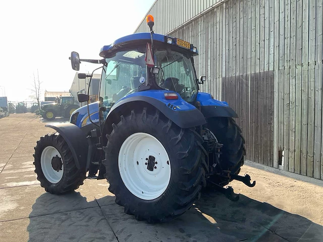 2007 new holland t6010 plus vierwielaangedreven landbouwtractor - afbeelding 30 van  32