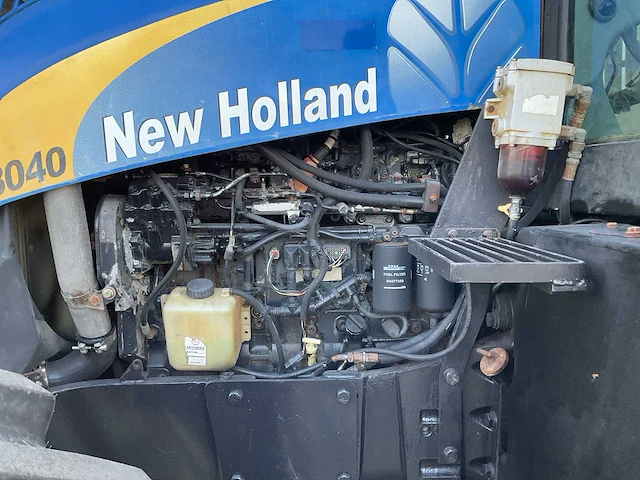 2007 new holland t8040 vierwielaangedreven landbouwtractor - afbeelding 5 van  31