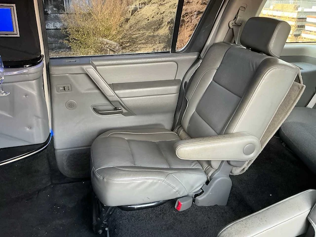 2007 nissan armada vk56de limousine - afbeelding 32 van  69
