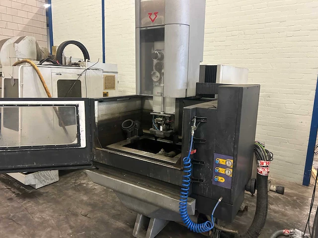 2007 ona ae 400 draadvonk- en erodeermachine - afbeelding 1 van  9