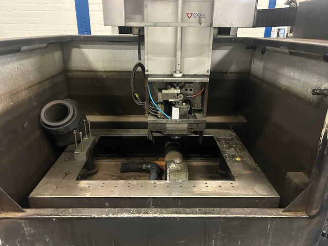 2007 ona ae 400 draadvonk- en erodeermachine - afbeelding 6 van  9