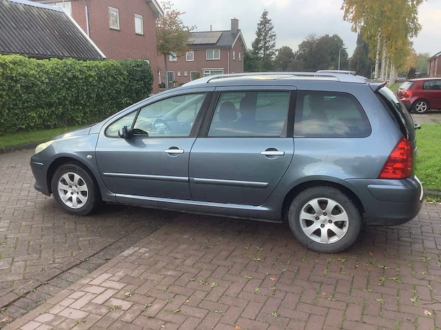 2007 peugeot 307 sw 1.6-16v premium personenauto - afbeelding 2 van  13