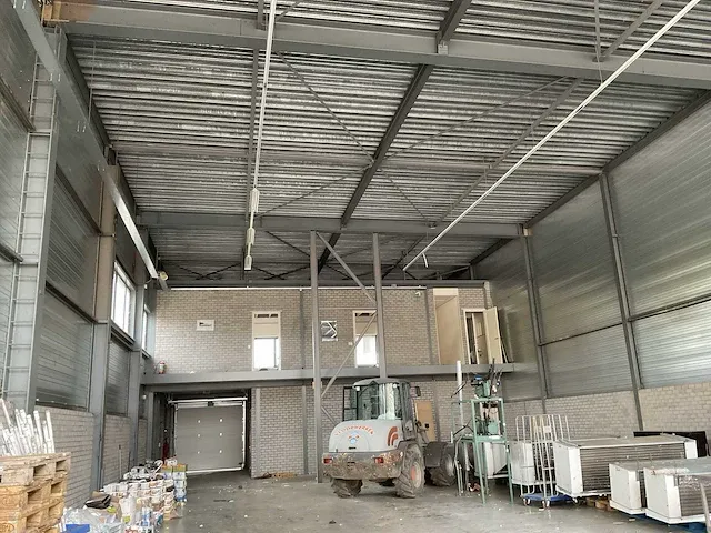 2007 plat dak staalconstructie 13,50 x 30,00 mtr (405m2) - afbeelding 1 van  26