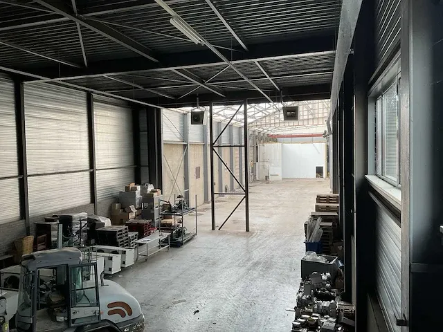 2007 plat dak staalconstructie 13,50 x 30,00 mtr (405m2) - afbeelding 21 van  26