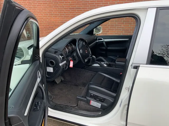 2007 porsche cayenne 4.8 turbo personenauto - afbeelding 17 van  19