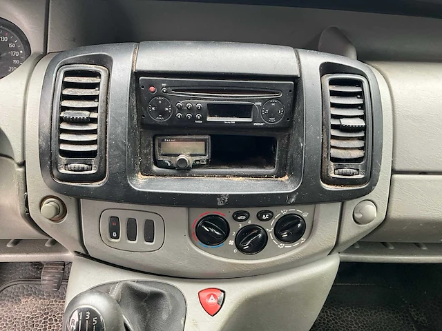2007 renault 2.0 dci l1h1 bedrijfswagen - afbeelding 3 van  37