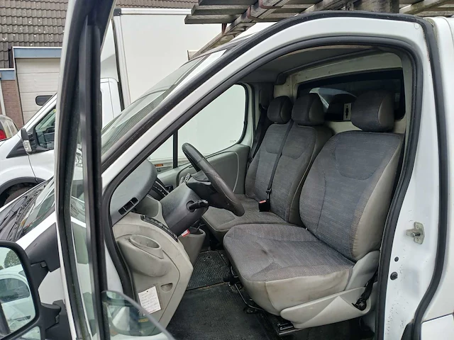 2007 renault trafic 2.0 dci bedrijfswagen - afbeelding 10 van  12